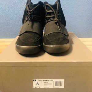 Triple black Yeezy 750s
